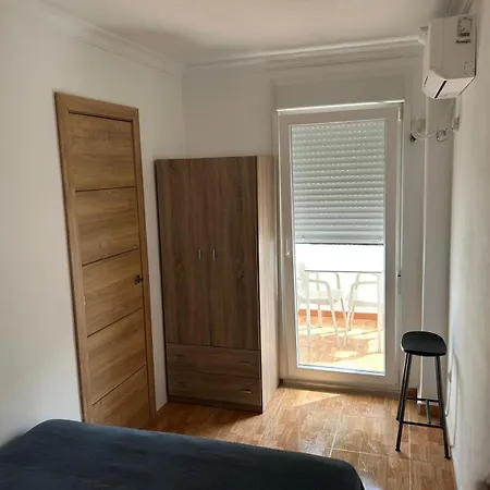 Downtown Apartment *